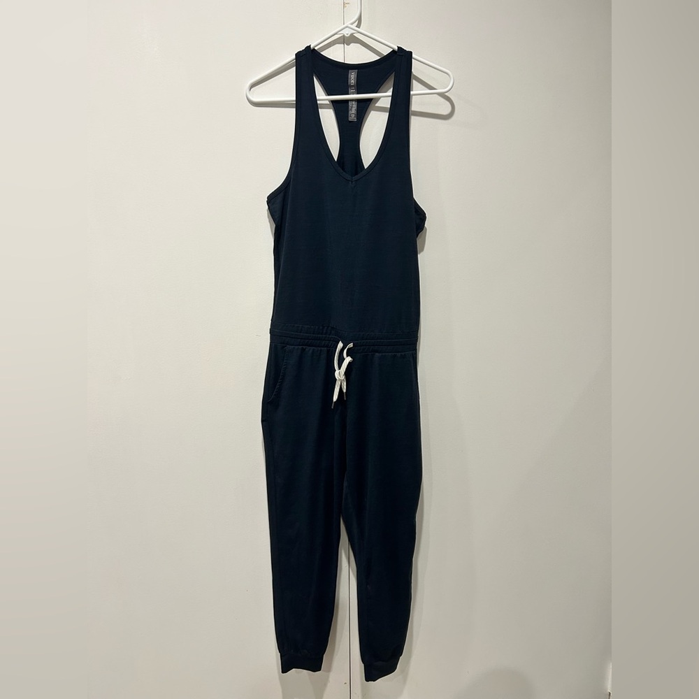 Pre-Owned Vuori Navy Racerback Jumpsuit